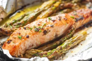 salmon-and-asparagus-foil-pack